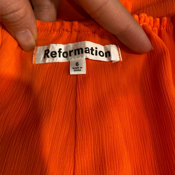 Reformation Lightweight Crepe Flowy Lined Shorts Tomato Orange Women’s Size 6 - Picture 9 of 11